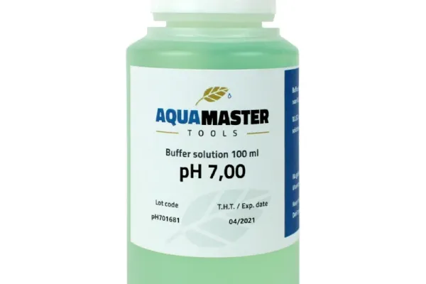 pH 7,00 kalibreringsvätska från Aquamaster i 100 ml flaska