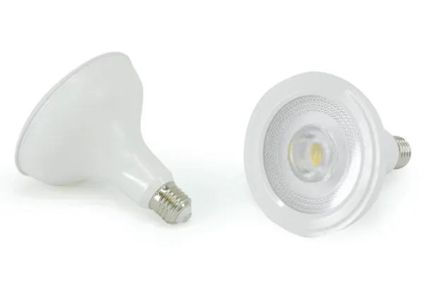 18W riktad ledlampa från nelson garden