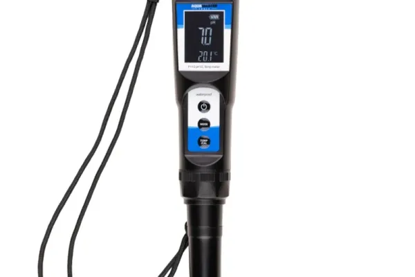 Framsidan av en Aquamaster P110 Pro2 pH, EC och temperaturmätare